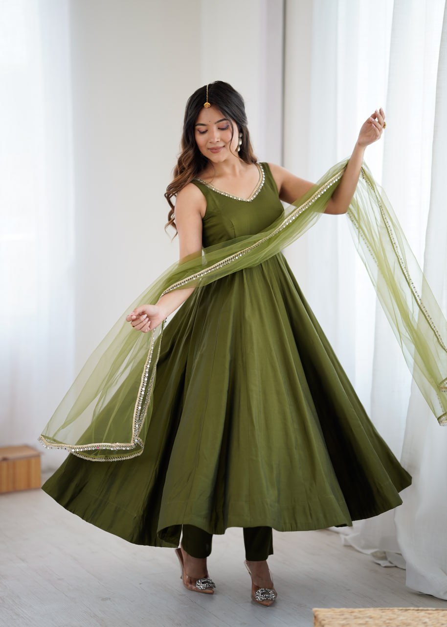 Mahendi Roman Silk Chanderi Anarkali Suit with Mirror-Lace Net Dupatta –  Drapes Dress