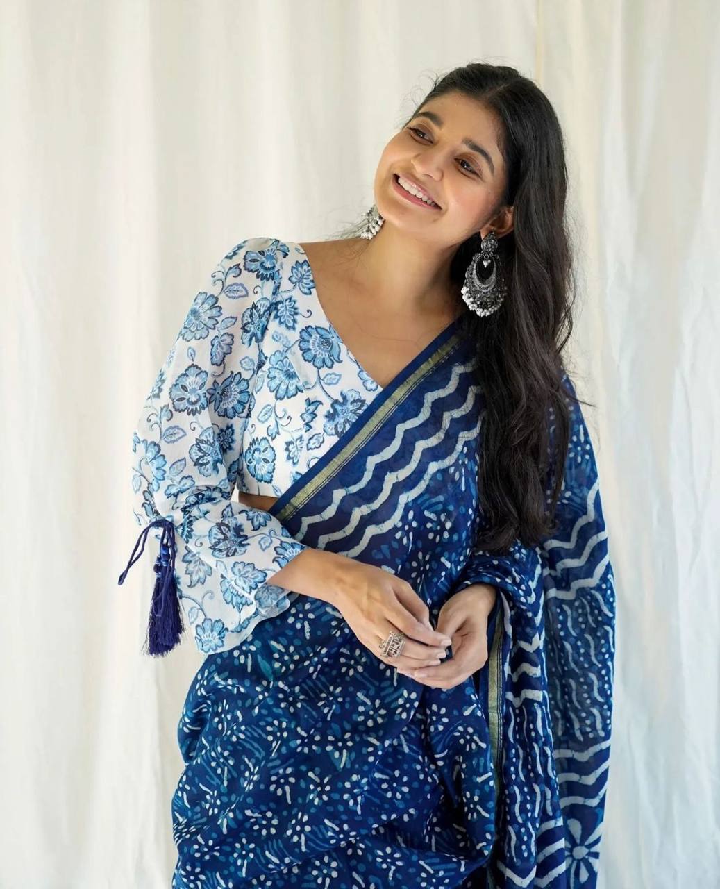 Blue Mulmul Cotton Digital Print Saree with white Mulmul Blouse