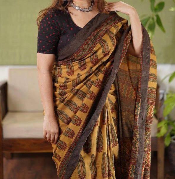 Mustard Mulmul Cotton Digital Print Saree with Banglori Blouse
