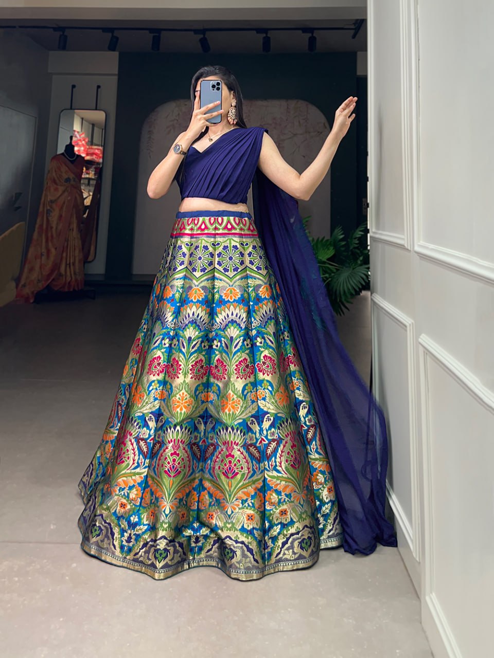 Banarasi Silk Lehenga, Zari Weaving Lehenga, Blouse with Attached Dupatta, Traditional Wedding Lehenga, Stitched Banarasi Lehenga, Canvas Lehenga Choli, Georgette Blouse, Heart Neck Blouse, Indian Ethnic Wear, Festive Lehenga Choli, Semi Bridal Lehenga, Shaadi Season Outfit, Banarasi Lehenga 2025