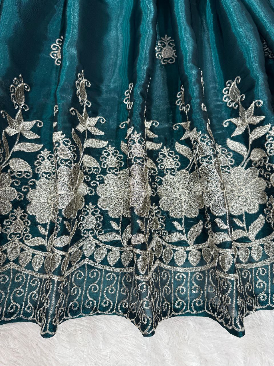 Jimi Choo Lehenga, Thread Work Lehenga, Full Stitch Lehenga, Lehenga with Cancan, Lace Border Dupatta, Unstitched Blouse, Micro Inner Lehenga, Wedding Wear Lehenga, Festive Wear Lehenga, Indian Ethnic Wear, Designer Lehenga Set, 3 Meter Flair Lehenga, Lightweight Lehenga Choli