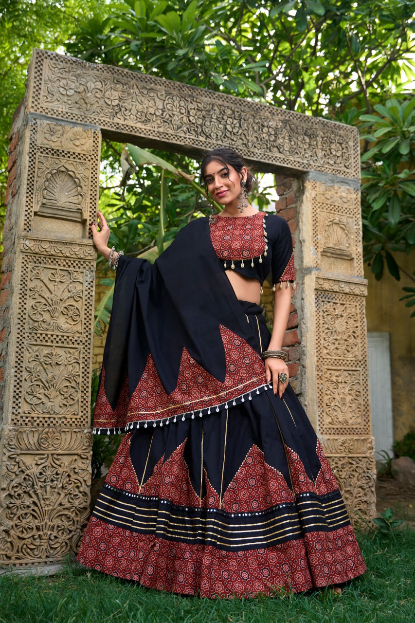 Black Pure Cotton Mirror work Gamthi Lehenga Choli with Cowrie