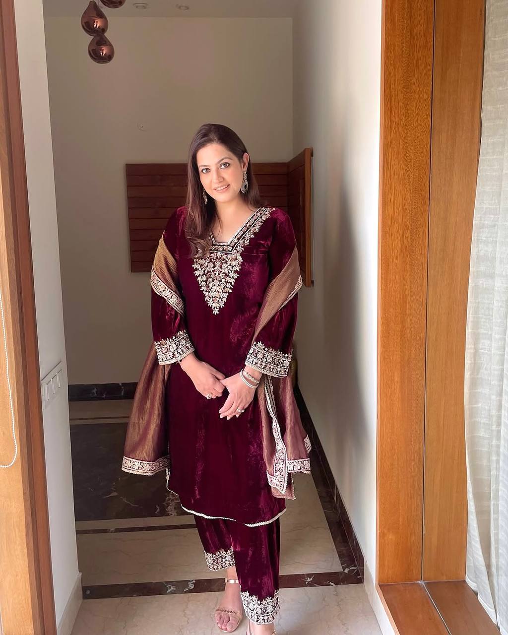 Maroon Velvet Kurta Set with Intricate Zari Embroidery and Dupatta