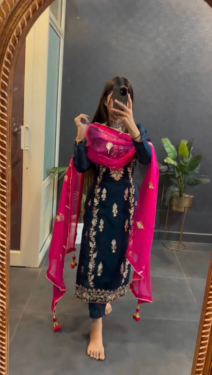 Organza Embroidered Straight Kurta Set with Vibrant Pink Dupatta