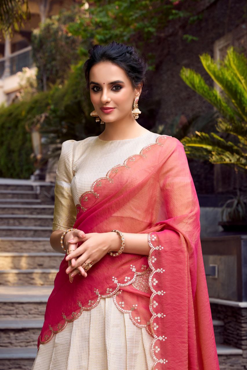 Zari Lehenga Choli, Golden Jacquard Lehenga, Traditional Indian Wear, Shreevani Catalogue Lehenga, Zari Embroidery Dress, Jacquard Chex Lehenga, Sequins Dupatta, Ethnic Lehenga Set, Wedding Guest Outfit, Golden Festive Lehenga