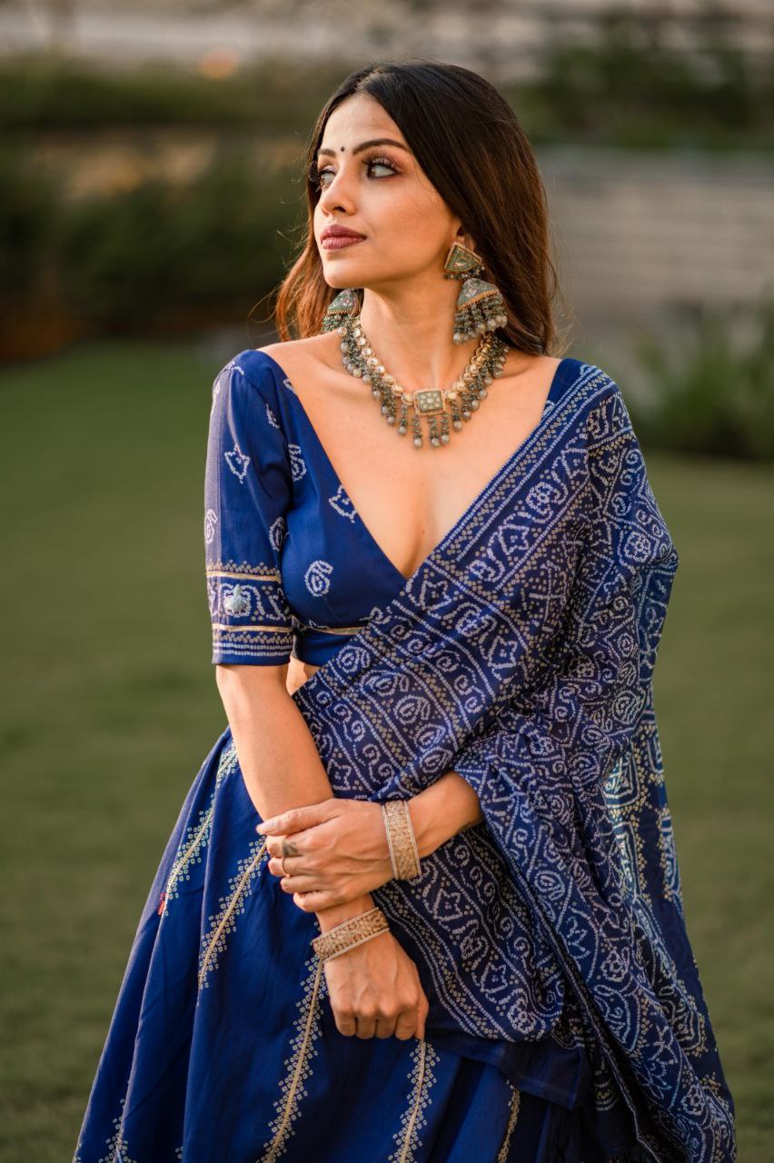 Bandhani Lehenga Choli, Navratri Lehenga, Vaishali Silk Chaniya Choli, Blue Festive Lehenga, Gota Patti Work, Traditional Indian Wear, Chaniya Choli for Dandiya, Maslin Silk Dupatta, Bandhani Print Set, Unstitched Blouse Lehenga