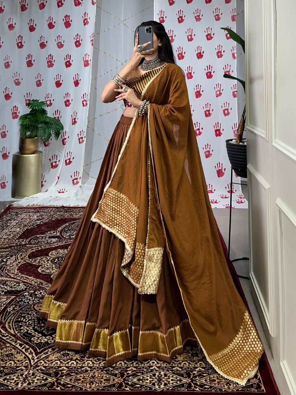 Chanderi Lehenga Choli, Navratri 2025 Outfit, Gamthi Work Choli, Mirror Work Blouse, Zari Lehenga, Gotta Patti Lehenga, Garba Night Outfit, Chanderi Chaniya Choli, Gujarati Festival Dress, Festive Traditional Wear, Navratri Look 2025, Choli for Garba, Pure Chanderi Lehenga