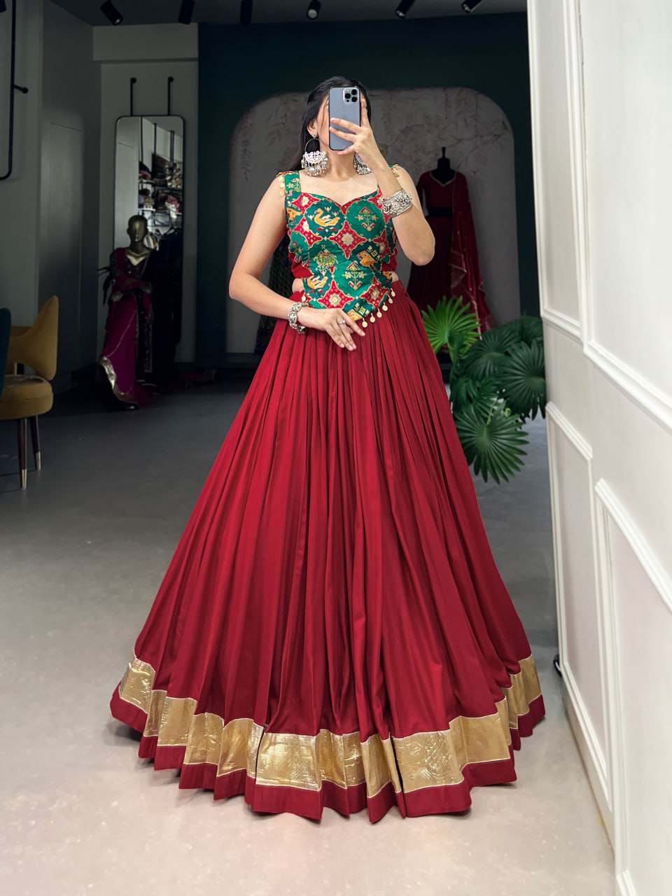 Navratri Lehenga 2025, Rayon Lehenga Choli, Silk Blend Lehenga Set, Ginni Lace Blouse, Coin Lace Blouse, 6 Meter Flare Lehenga, Viscose Jacquard Silk Blouse, Embossed Lace Lehenga, Festive Wear Lehenga, Garba Choli Set, Canvas Lined Lehenga, Stitched Navratri Outfit, Zip Pocket Lehenga
