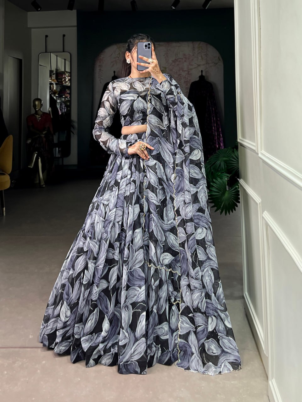 Tabby Silk Lehenga, Hotfix Work Lehenga, Printed Lehenga Choli, Tabby Silk Dupatta, Unstitched Blouse Set, Festive Lehenga Choli, 5.5 Meter Flair Lehenga, Canvas Lehenga, Stitched Indian Lehenga, Ethnic Wear 2025, Lightweight Lehenga, Designer Lehenga Choli, Tabby Silk Wedding Wear