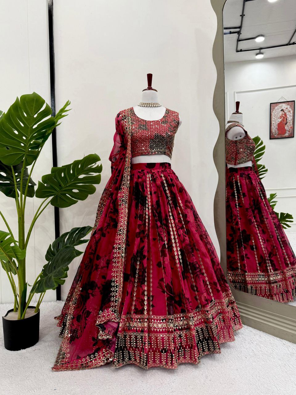 Tabby Organza Lehenga, Sequin Work Lehenga, Organza Choli Set, Full Stitch Lehenga, Lace Border Dupatta, Lightweight Lehenga, Wedding Lehenga Choli, Festive Ethnic Wear, Designer Organza Lehenga, Traditional Lehenga Choli, 3 Meter Flair Lehenga, Unstitched Blouse, Micro Inner Lehenga