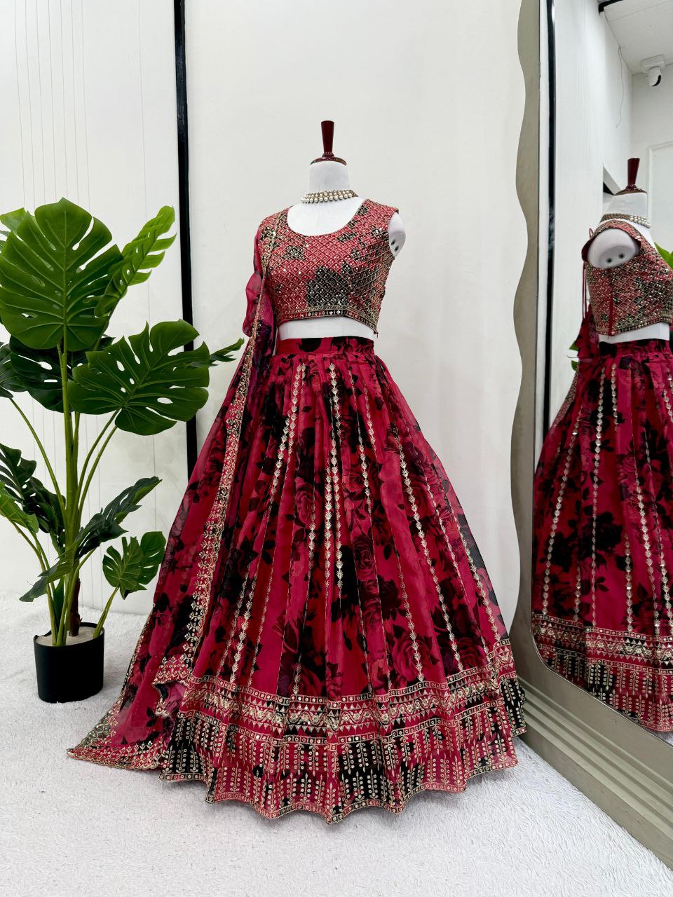 Tabby Organza Lehenga, Sequin Work Lehenga, Organza Choli Set, Full Stitch Lehenga, Lace Border Dupatta, Lightweight Lehenga, Wedding Lehenga Choli, Festive Ethnic Wear, Designer Organza Lehenga, Traditional Lehenga Choli, 3 Meter Flair Lehenga, Unstitched Blouse, Micro Inner Lehenga