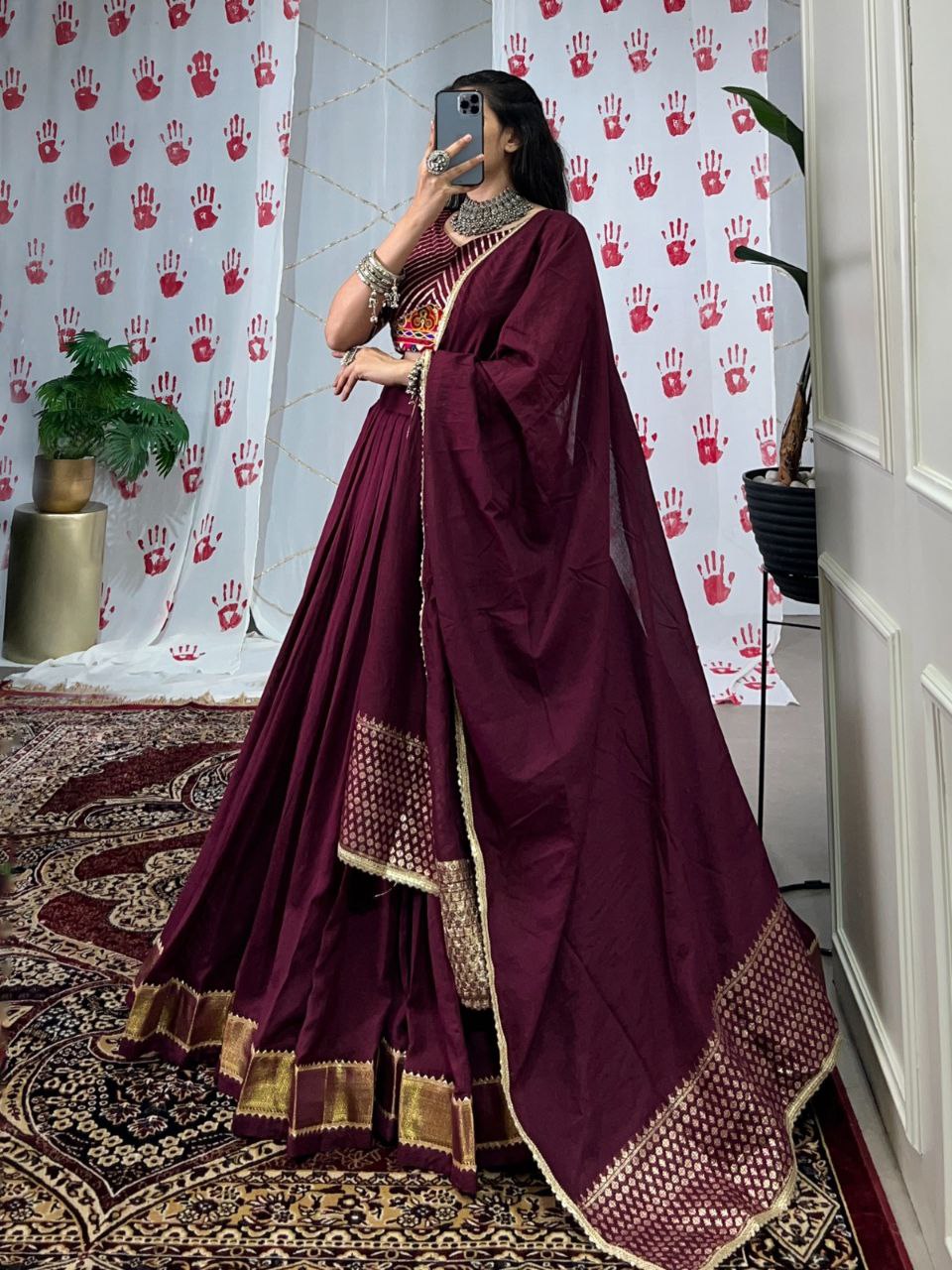 Chanderi Lehenga Choli, Navratri 2025 Outfit, Gamthi Work Choli, Mirror Work Blouse, Zari Lehenga, Gotta Patti Lehenga, Garba Night Outfit, Chanderi Chaniya Choli, Gujarati Festival Dress, Festive Traditional Wear, Navratri Look 2025, Choli for Garba, Pure Chanderi Lehenga