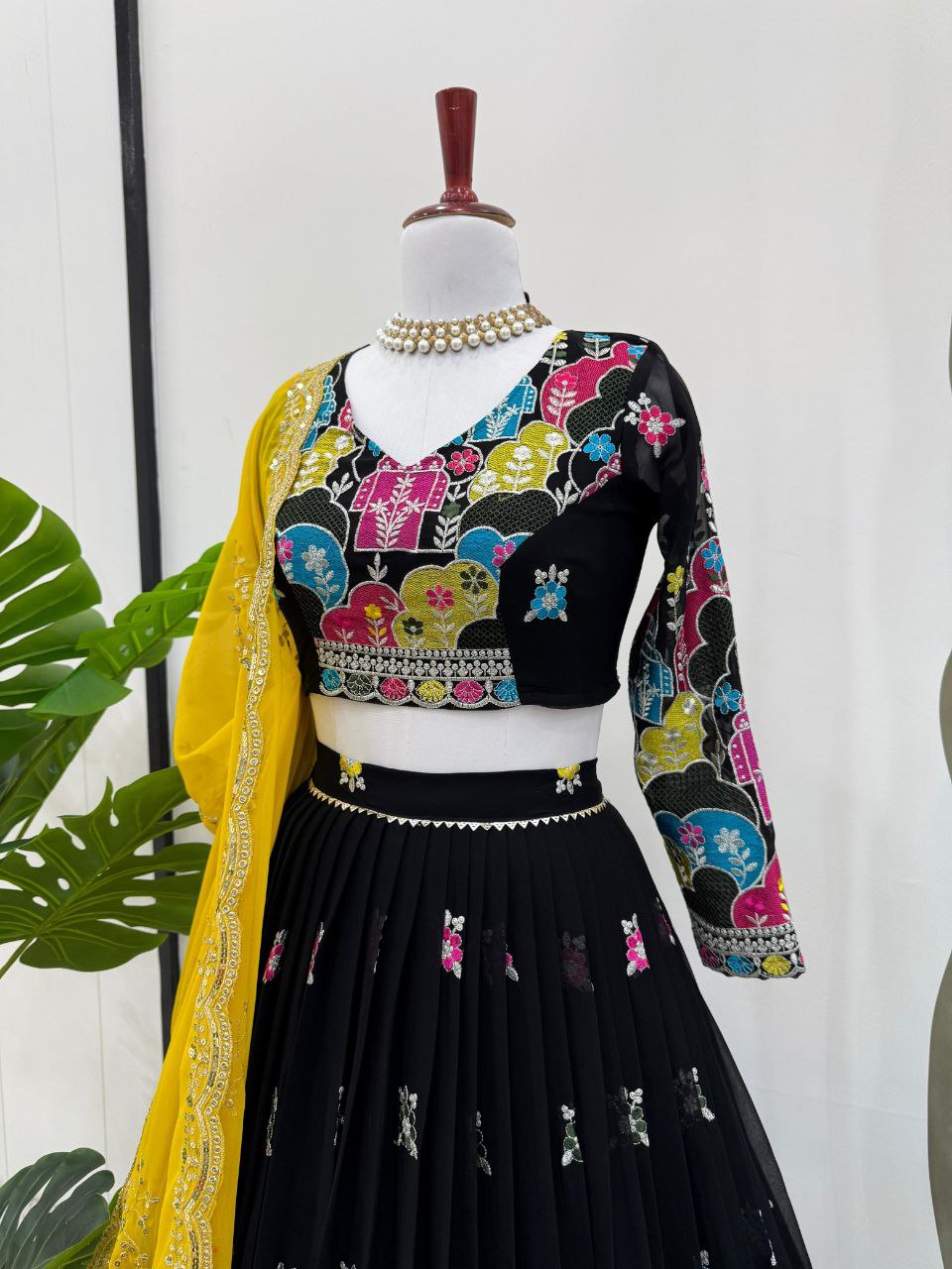 Faux Georgette Lehenga, Sequin Embroidery Lehenga, Thread Work Choli, Full Stitch Lehenga, Unstitched Blouse, Georgette Dupatta Set, Canvas Flair Lehenga, 3 Meter Flare Lehenga, Lightweight Partywear Lehenga, Indian Wedding Outfit, Festival Lehenga Choli, Ethnic Wear Set, 2025 Trending Lehenga