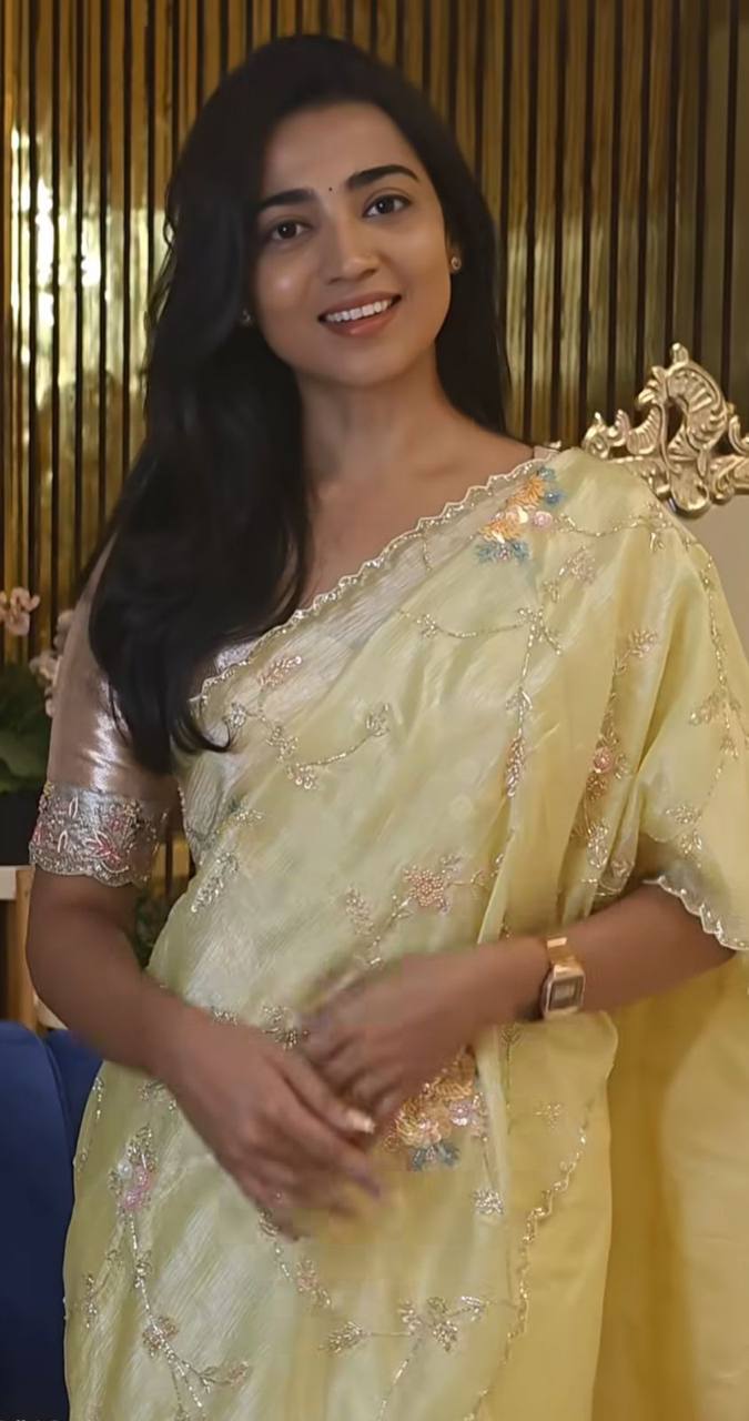 Gold Crush Saree with Round Sequin Embroidery and Zari Brocade Blouse