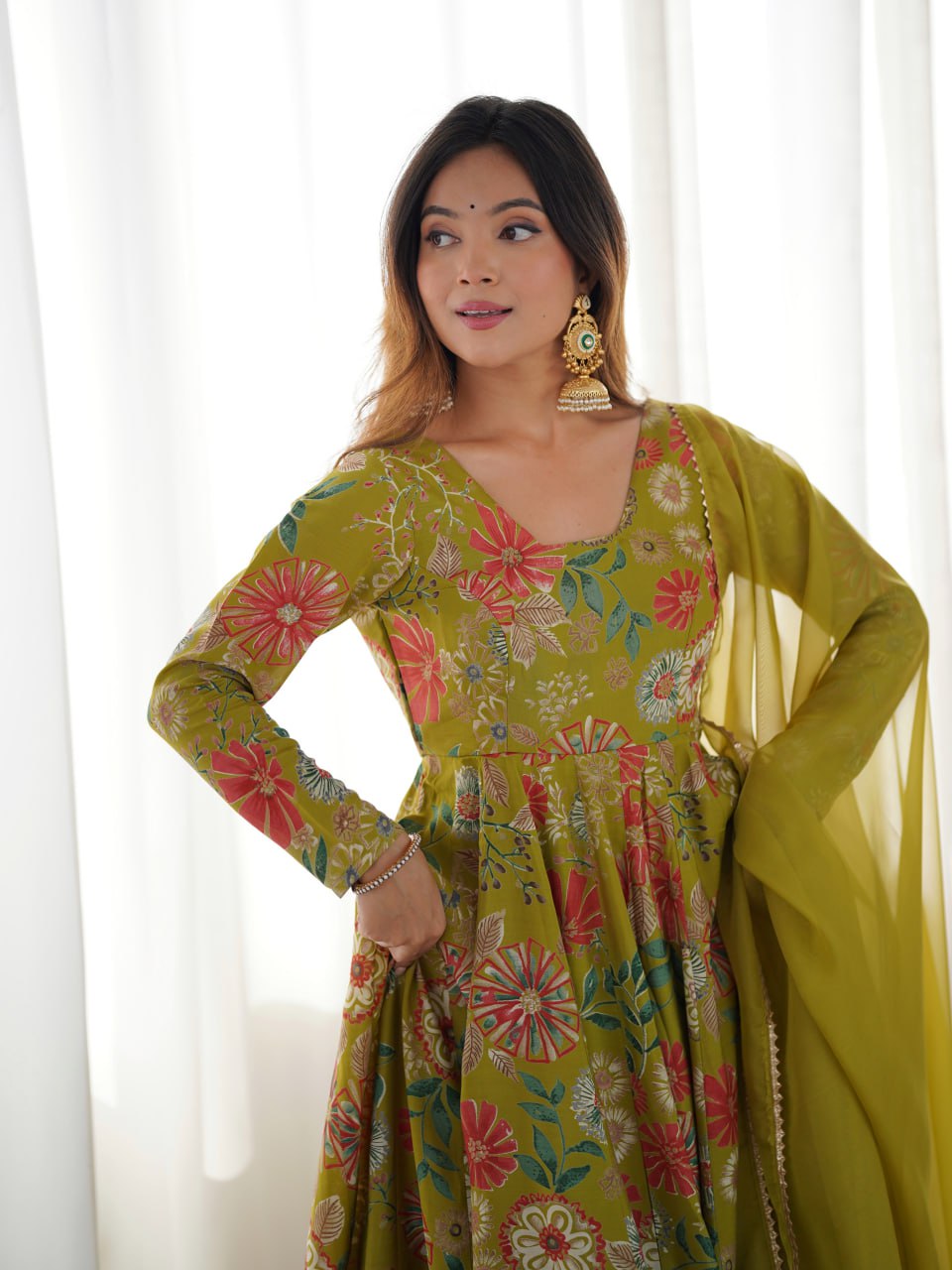MAHENDI Soft Romansilk Chanderi Kediya Style & Fancy Organza Dupatta