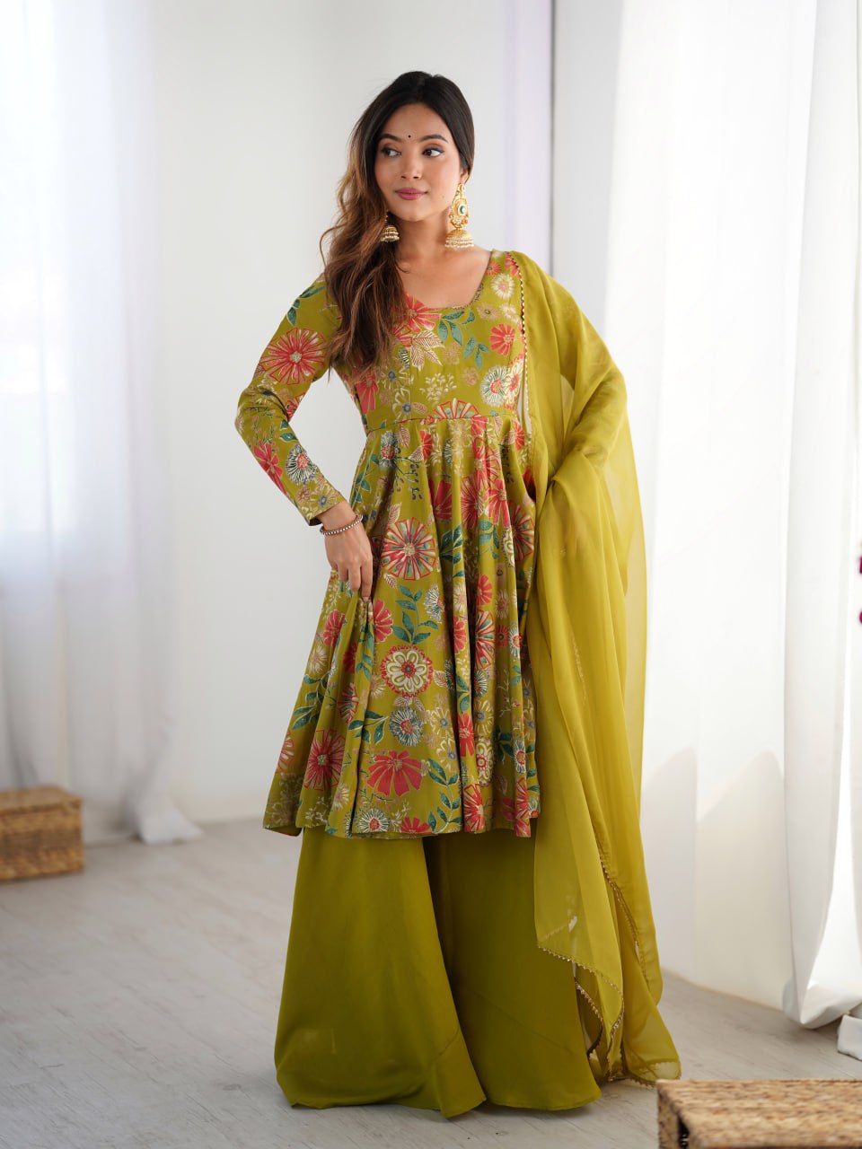 MAHENDI Soft Romansilk Chanderi Kediya Style & Fancy Organza Dupatta