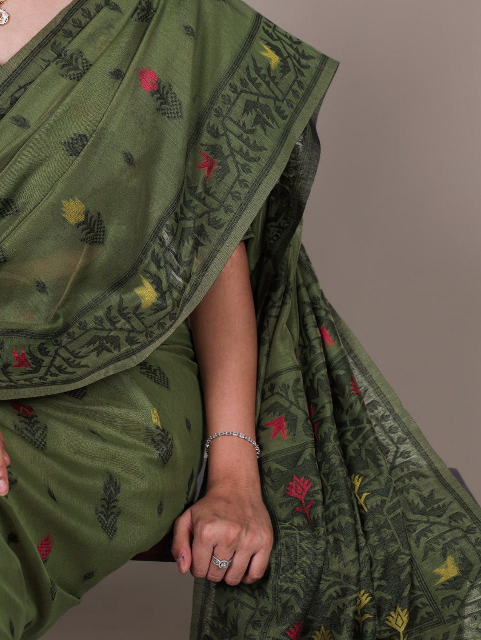 Mehendi Green Poly Cotton Thread Weaving Saree with Matching Blouse