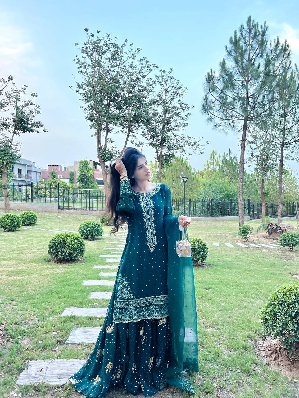 Pakistani Dress in Green Georgette With Sequence Embroidery Pakistani Suit
