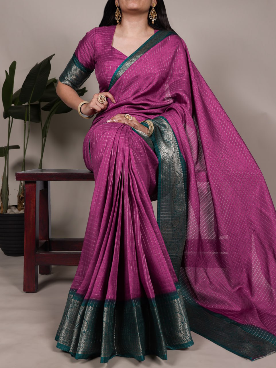 Rani Pink Elegant Dola Chex Zari Weaving Saree with Matching Blouse
