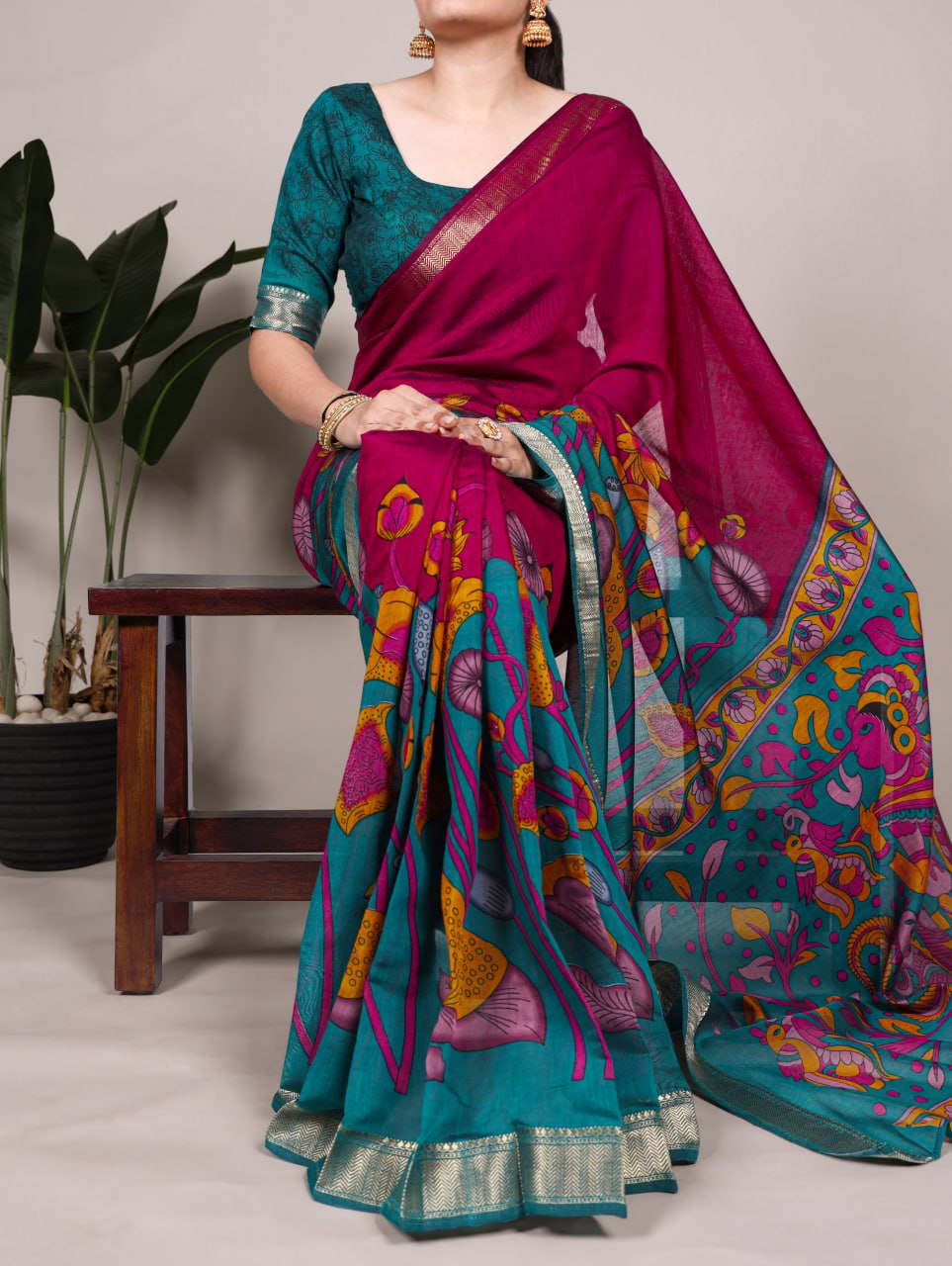 Pink Polyester Viscose Chanderi Floral Printed Saree With Green Blouse