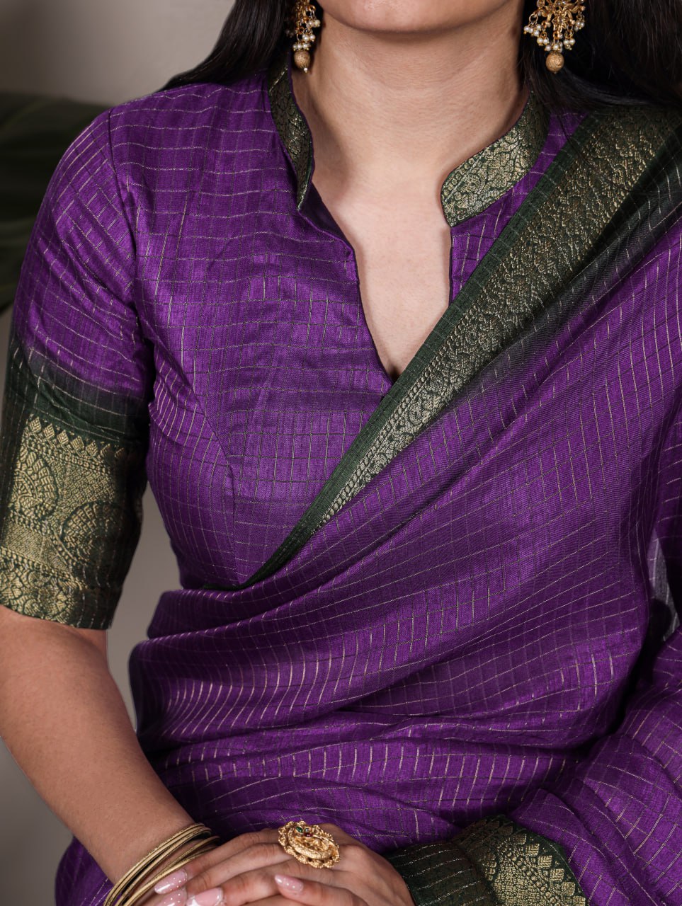 Purple Elegant Dola Chex Zari Weaving Saree with Matching Blouse