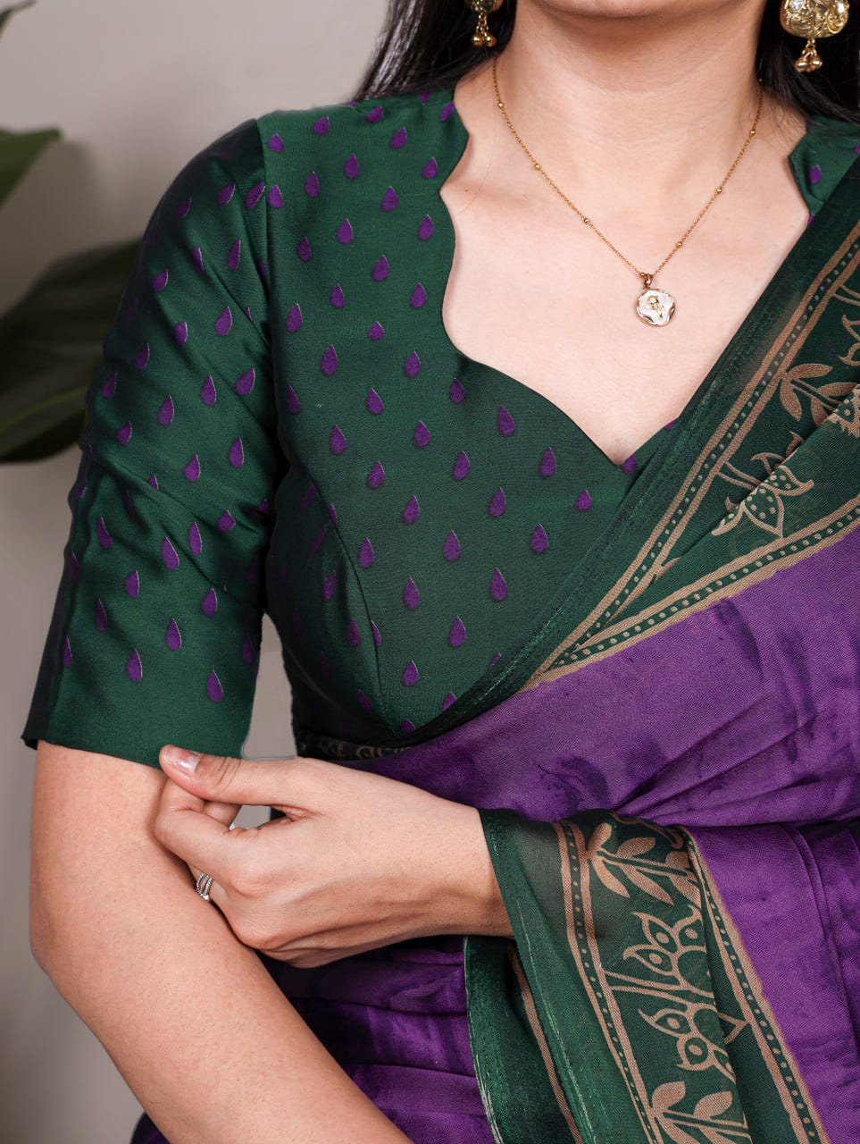 Purple Rangoli Silk Printed Saree with Dark Green Border Printed Blouse