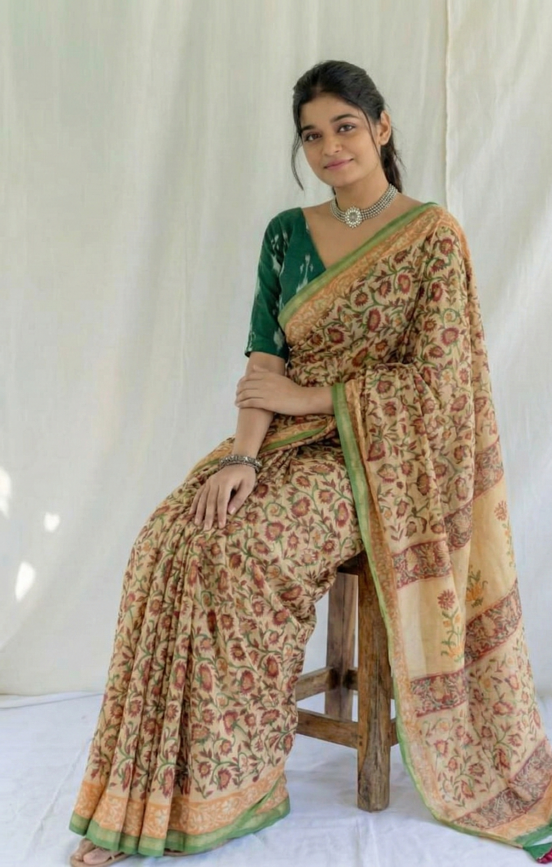 Beige Mulmul Cotton Digital Print Saree with Green Mulmul Blouse