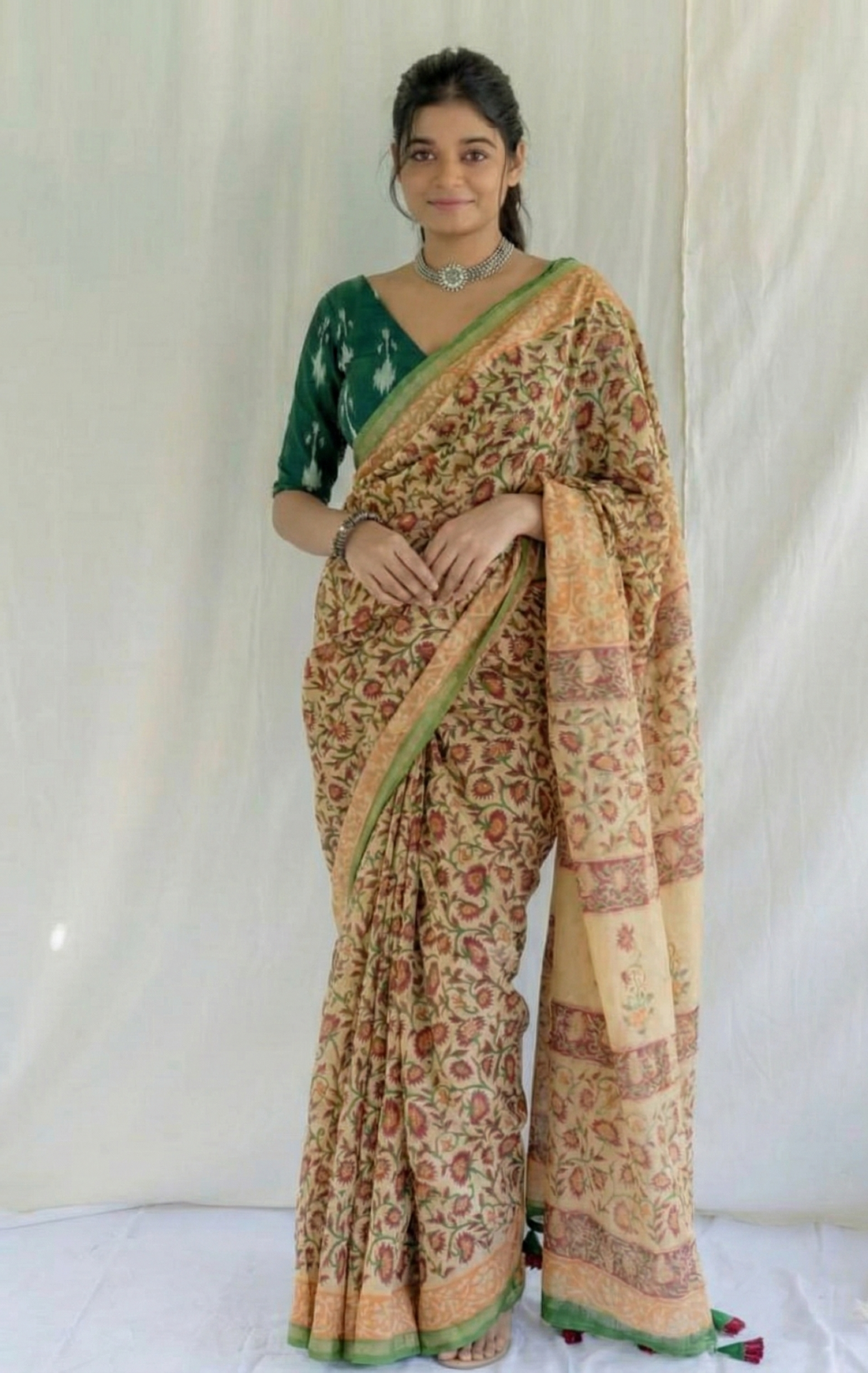 Beige Mulmul Cotton Digital Print Saree with Green Mulmul Blouse