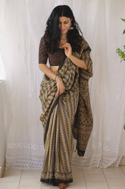 Beige Soft Mulmul Cotton Digital Print Saree with Banglori Blouse