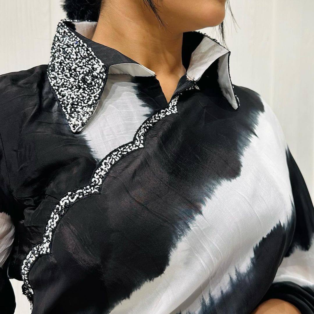 Black And White Digital Print Chinon Saree with Matching Blouse