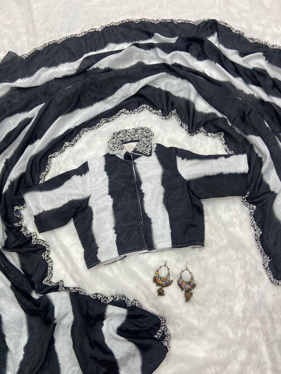 Black And White Digital Print Chinon Saree with Matching Blouse