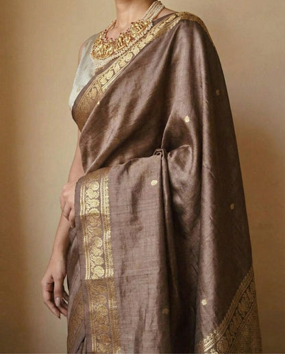 Brown Traditional Kanchipuram Silk Saree with Rich Zari Weaving Border