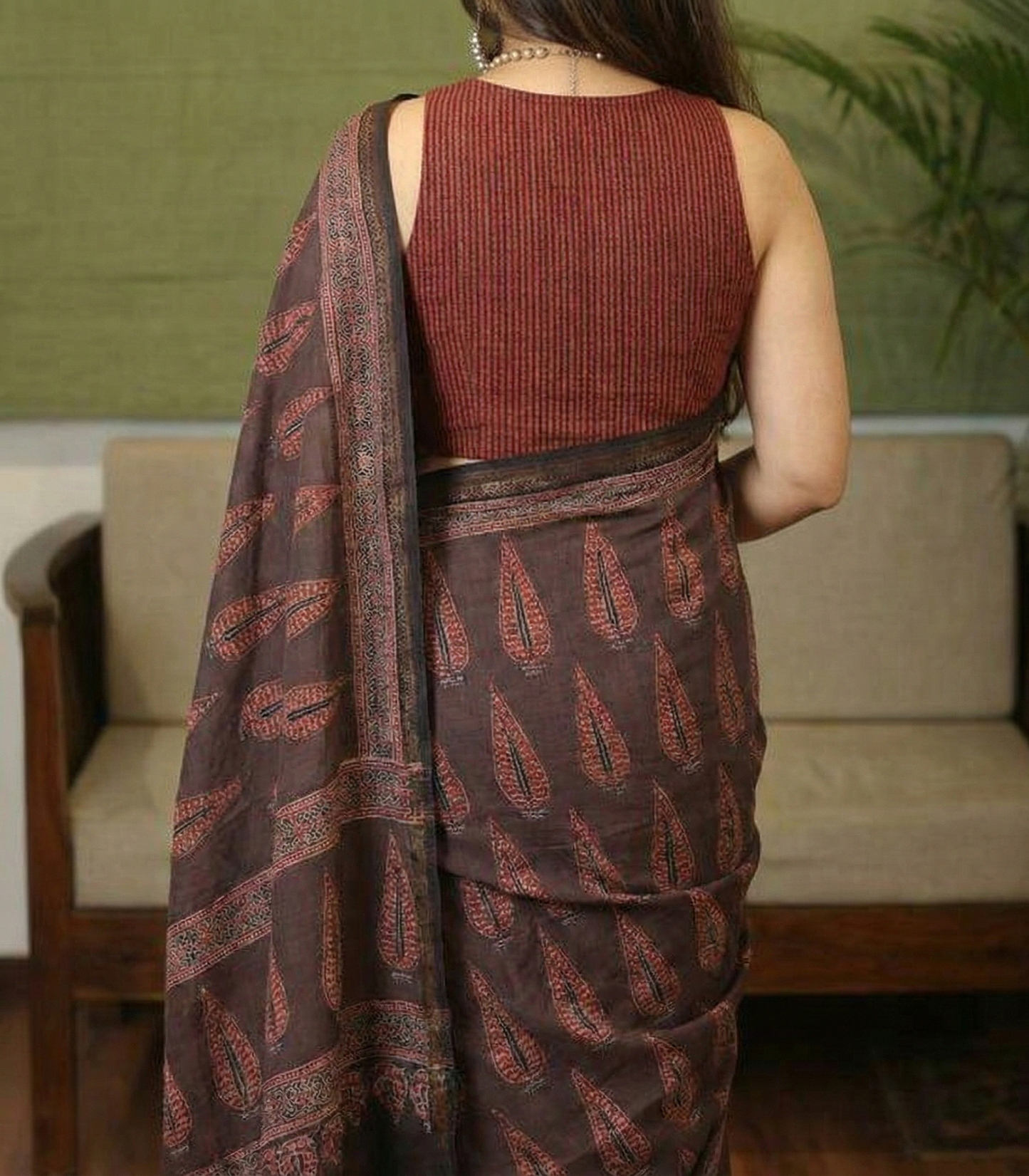 Dark Brown Mulmul Cotton Digital Print Saree with Banglori Blouse