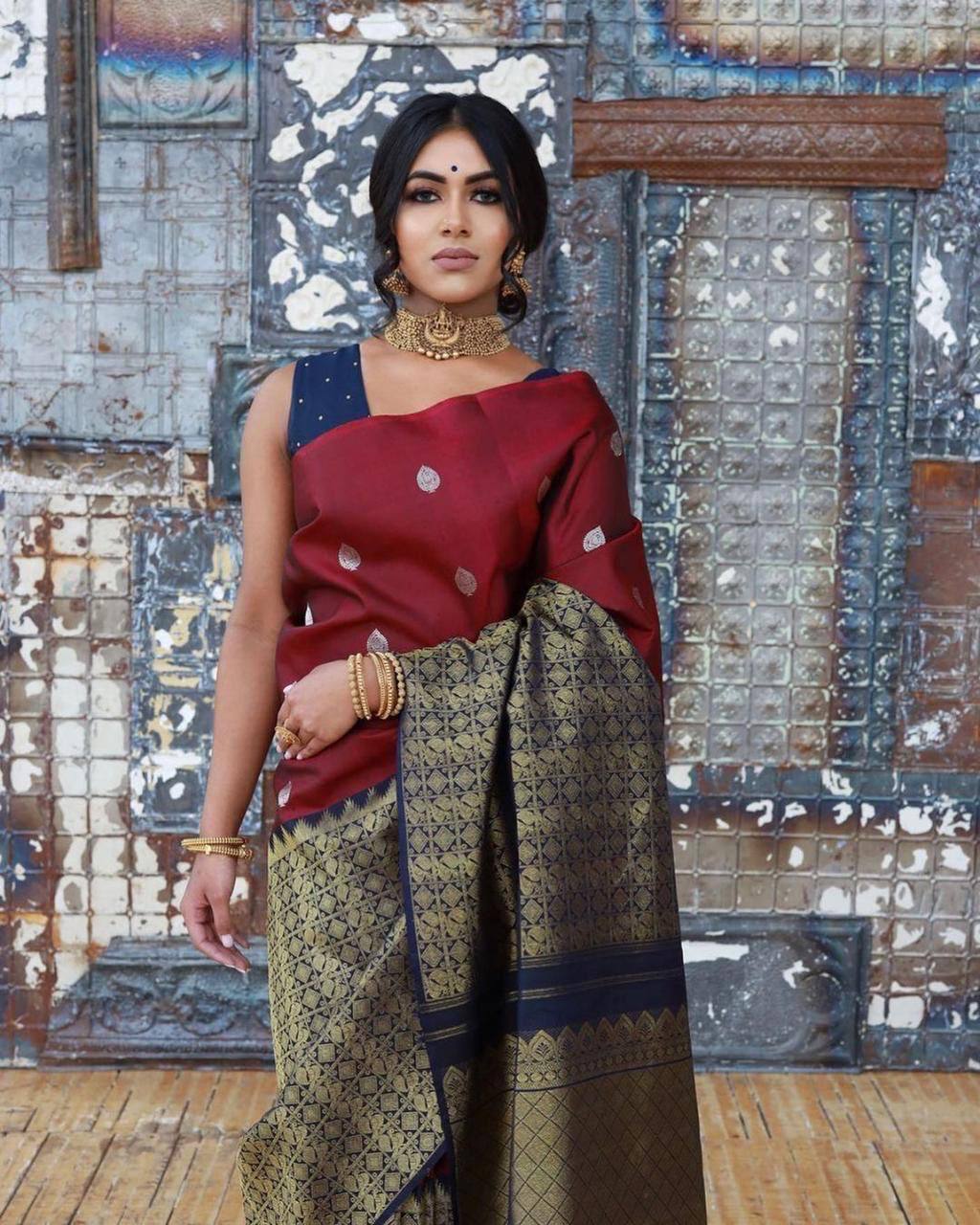 Dark Maroon & Blue Traditional Kanchipuram Silk Saree with Weaving Pallu