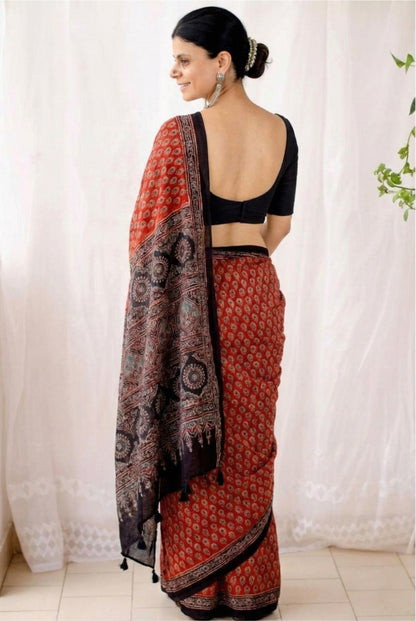 Floral Maroon Mulmul Cotton Digital Print Saree with Banglori Blouse