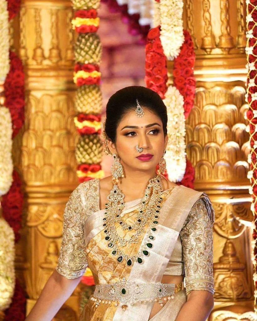 Gold & Silver Traditional Kanchipuram Silk Saree with Weaving Rich Pallu