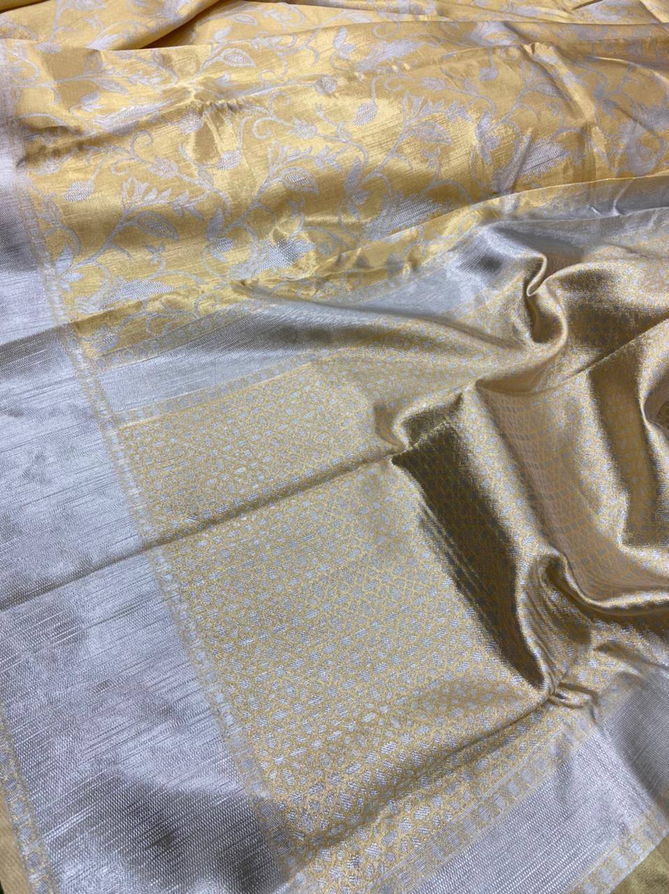Gold & Silver Traditional Kanchipuram Silk Saree with Weaving Rich Pallu