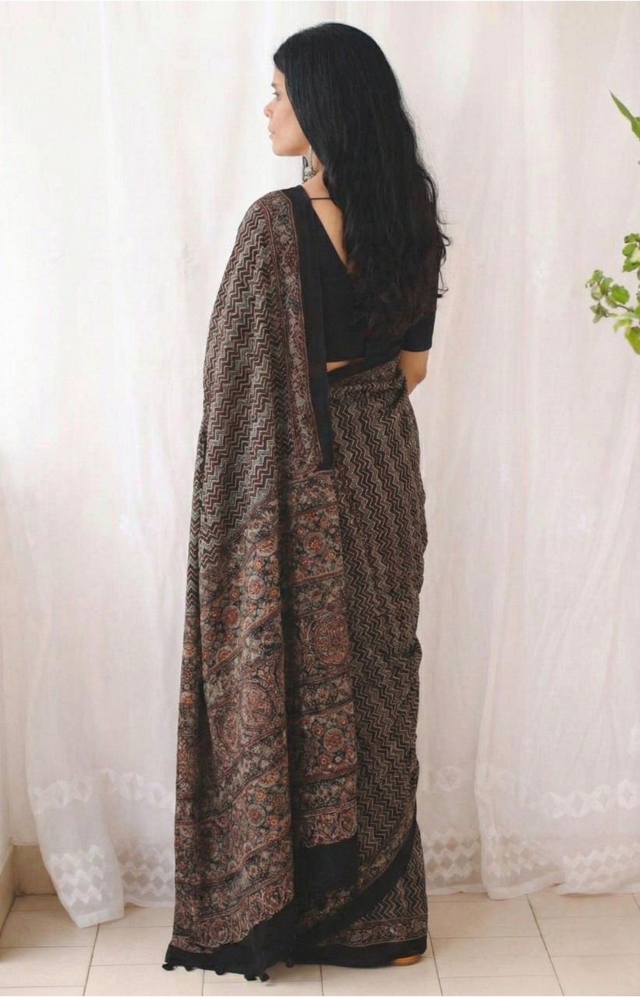 Gray Mulmul Cotton Digital Print Saree with Banglori Blouse