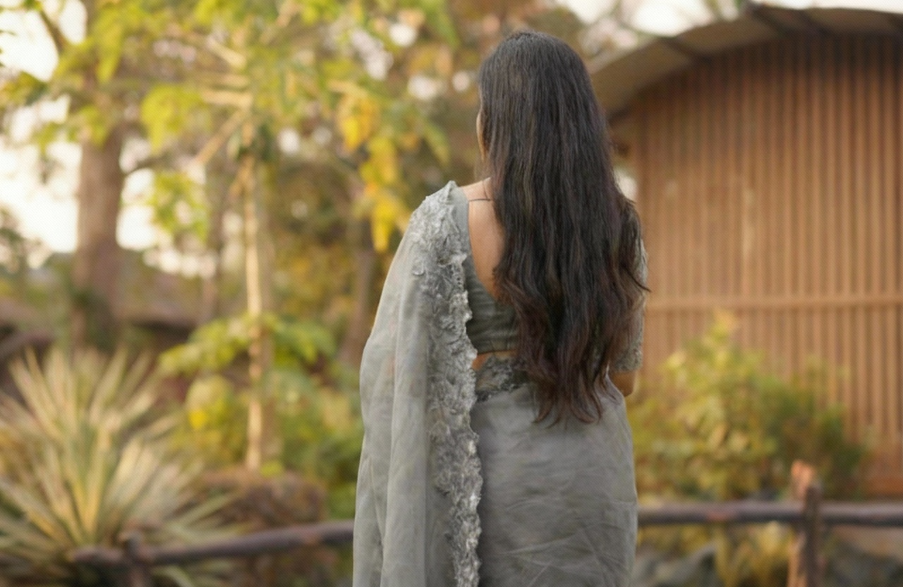 Gray Organza Embroidered Saree with Cutwork Border Buti Work Blouse