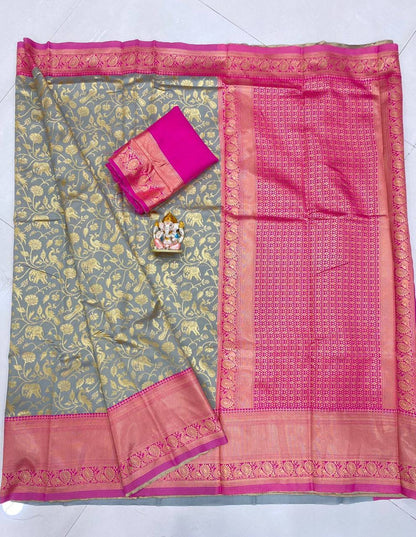Gray Traditional Kanchipuram Silk Saree with Rani Border Blouse