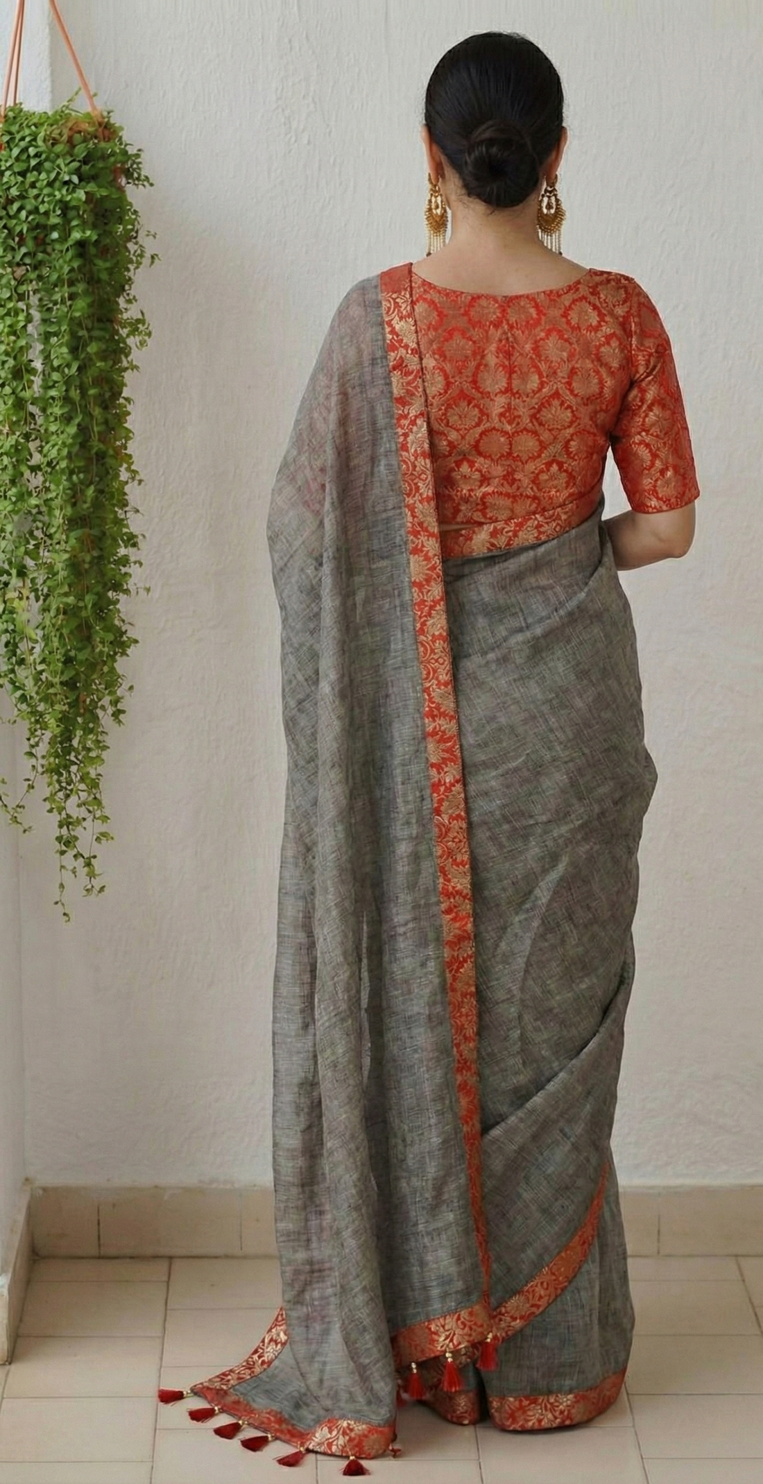 Gray Upadda Silk Jacquard Weaving Saree with Banarasi Blouse