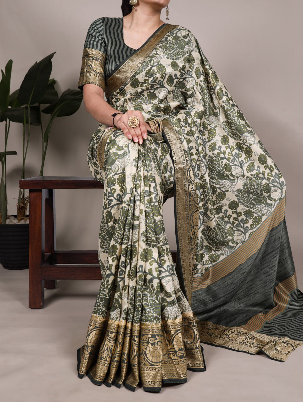 Green Tasar Silk Printed Saree with Viscose Border Matching Blouse