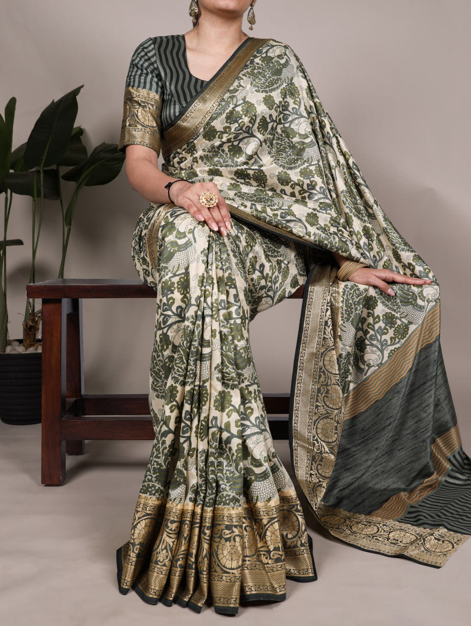 Green Tasar Silk Printed Saree with Viscose Border Matching Blouse