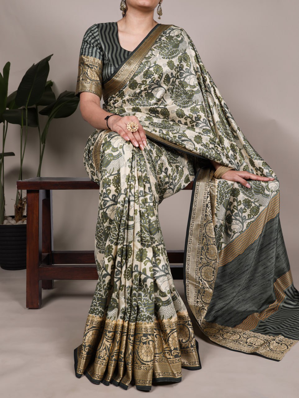 Green Tasar Silk Printed Saree with Viscose Border Matching Blouse