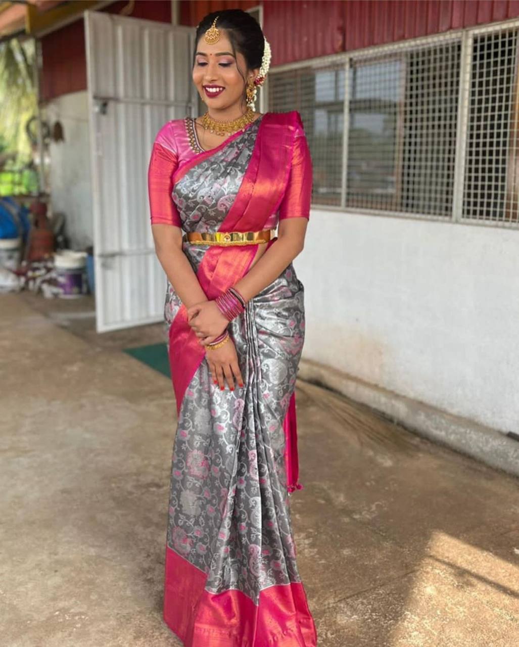 Grey Traditional Kanchipuram Silk Saree with Weaving Design Border Blouse