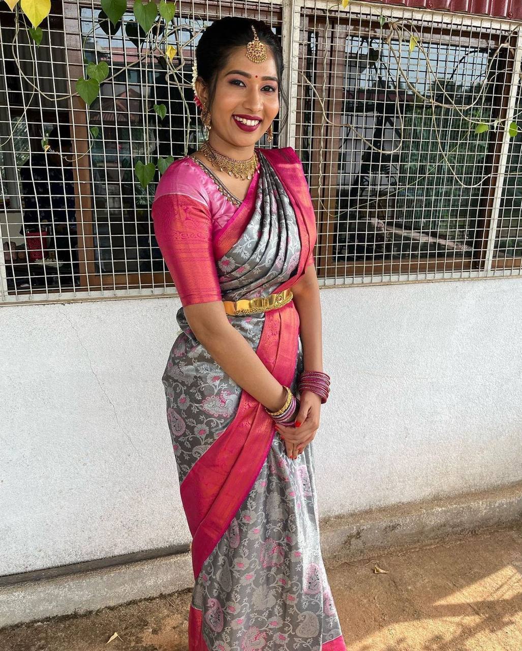 Grey Traditional Kanchipuram Silk Saree with Weaving Design Border Blouse