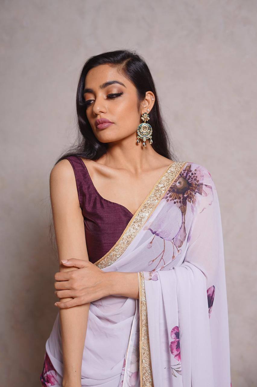 Lavender Digital Print Georgette Saree with Lace Border purple Blouse