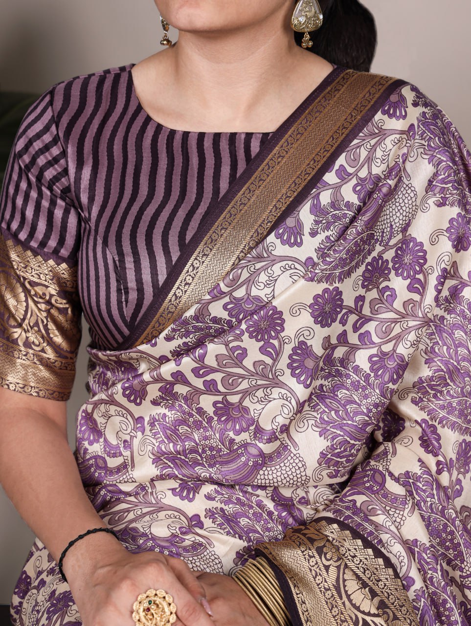 Lavender Tasar Silk Printed Saree with Viscose Border & Matching Blouse