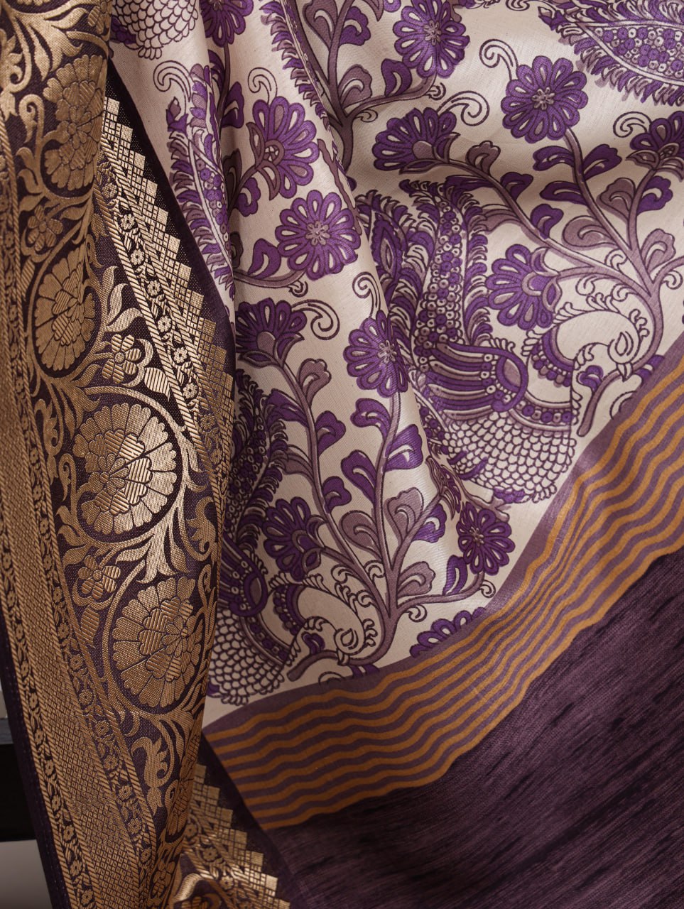 Lavender Tasar Silk Printed Saree with Viscose Border & Matching Blouse