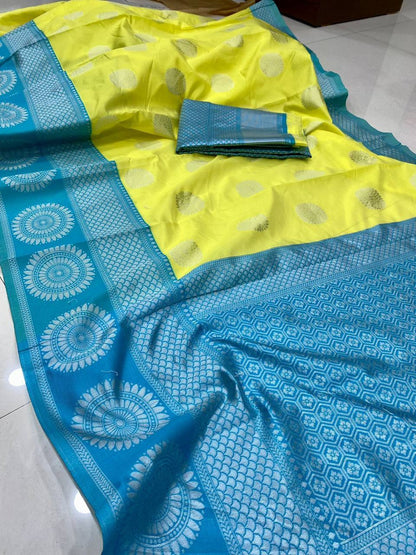 Light Yellow Traditional Kanchipuram Weaving Saree with Rama Border